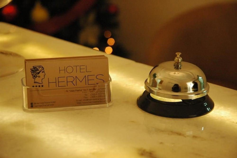 Hotel Hermes Tirana Zewnętrze zdjęcie