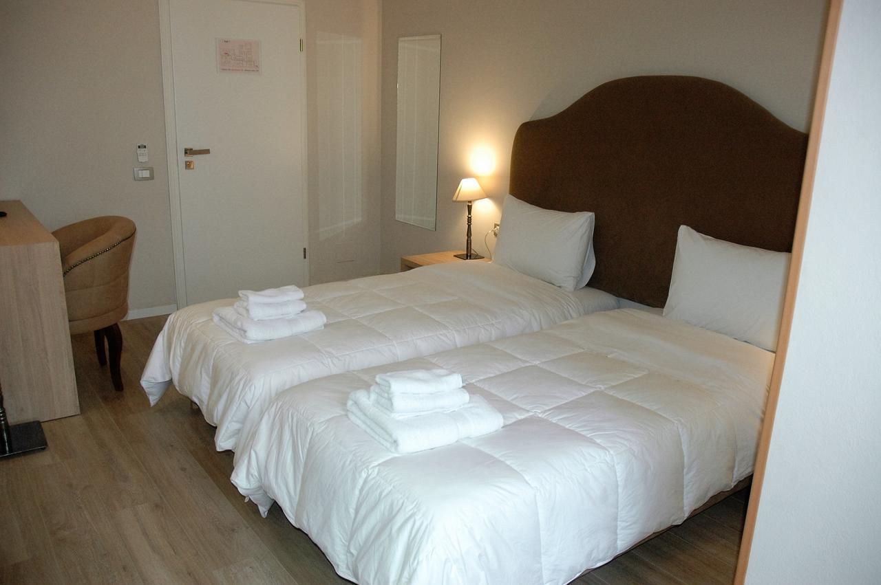 Hotel Hermes Tirana Zewnętrze zdjęcie